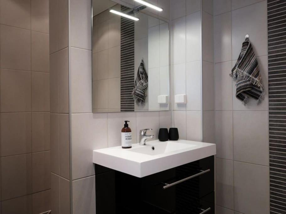 In The Heart Of Brosundet! Fully Equipped 3 Bed Room Ap Ålesund Zewnętrze zdjęcie