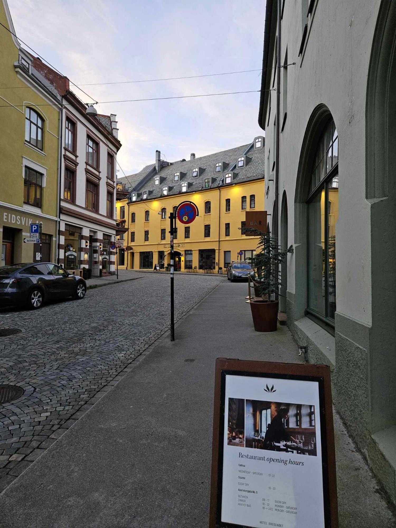 In The Heart Of Brosundet! Fully Equipped 3 Bed Room Ap Ålesund Zewnętrze zdjęcie
